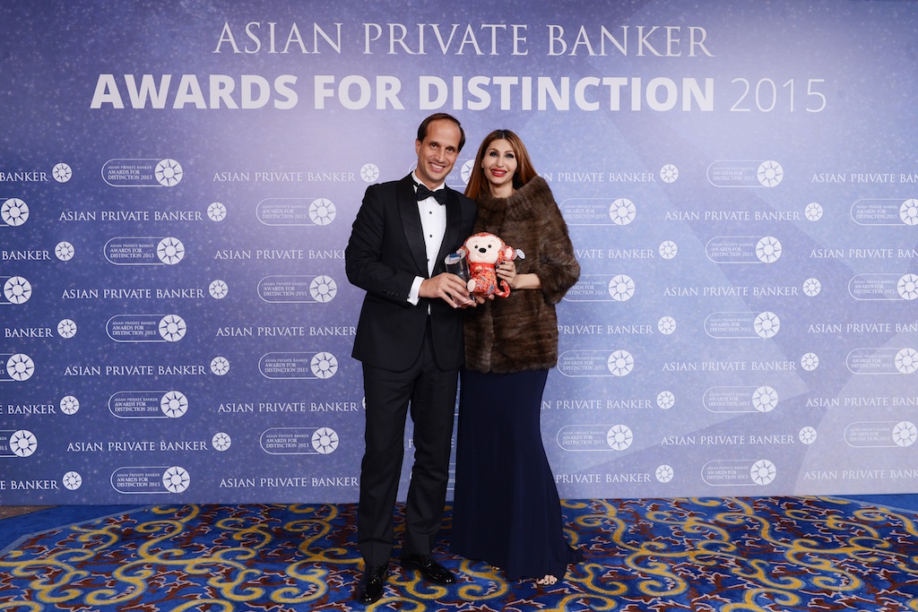 Francesco de Ferrari from Credit Suisse receives the award for Private Banker of the Year