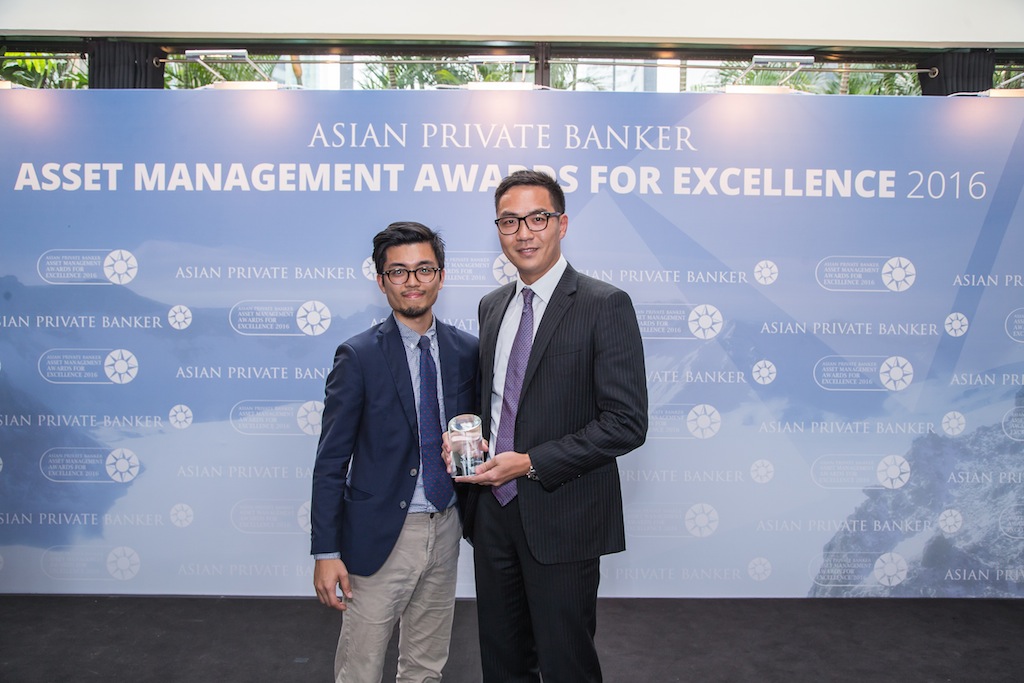 Ronald Liu from Fidelity International receives the award for Best Fund Provider - Global Equity
